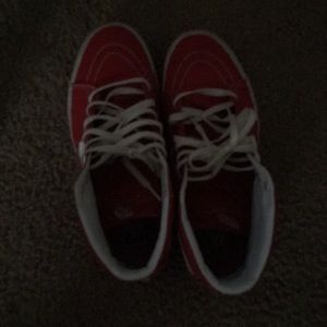 I’m selling some red and white vans size 11